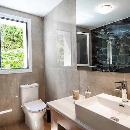 Апартаменты Thea *